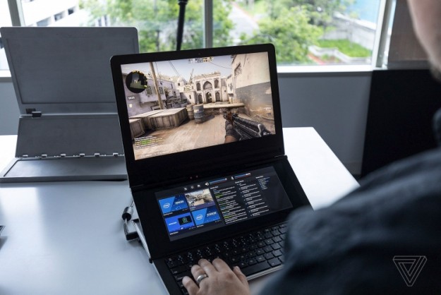 Intel показала необычный прототип двухэкранного игрового ноутбука