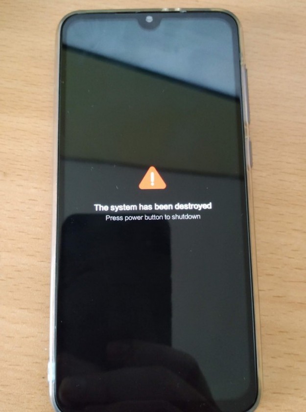 Xiaomi прервала обновление Mi 9 SE из-за критической ошибки