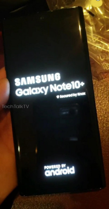 Samsung Galaxy Note 10+ впервые на живых фото?
