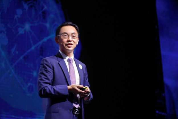 Huawei объявил о поставках более 400 000 активных антенных систем