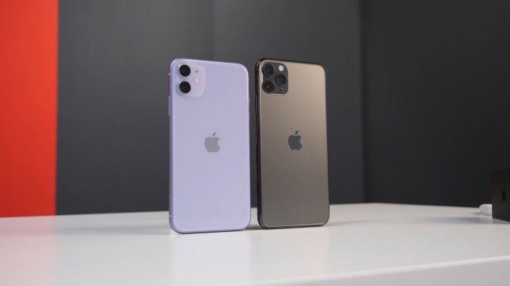 Распаковка iPhone 11 и iPhone 11 Pro Max: так кто же круче? (ВИДЕО)