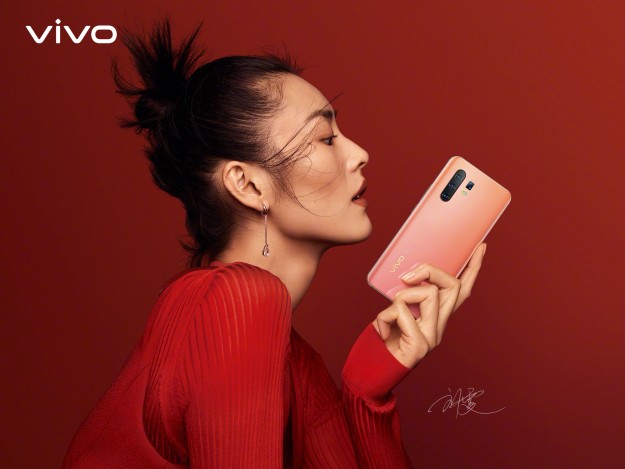 Промо-фото Vivo X30 показали красоту в двух цветах