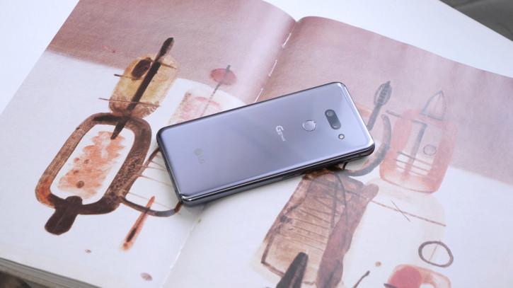 LG G8 ThinQ подешевел до $400 и получил Android 10