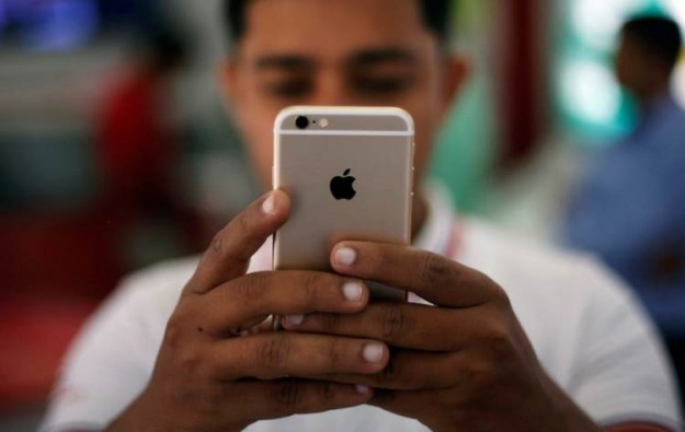 Apple останавливает производство iPhone в Индии из-за коронавируса