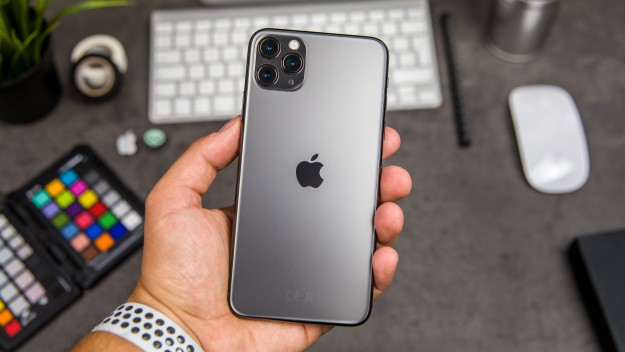 SMARTlife: iPhone 11 Pro – не камерой единой! Еще 6 причин купить смартфон от Apple в 2020 году