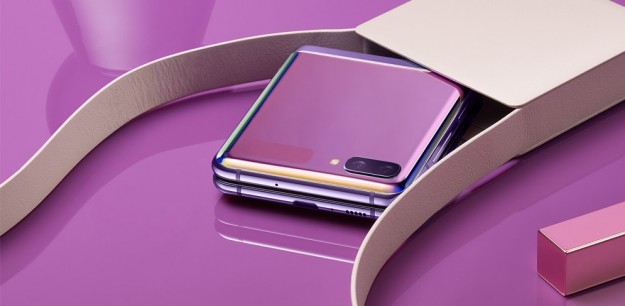 Samsung объявляет о старте продаж смартфона с гибким экраном - Galaxy Z Flip по цене 41 999 грн