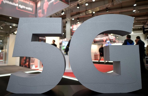 Realme готовит загадочный 5G-смартфон с поддержкой быстрой 30-Вт подзарядки