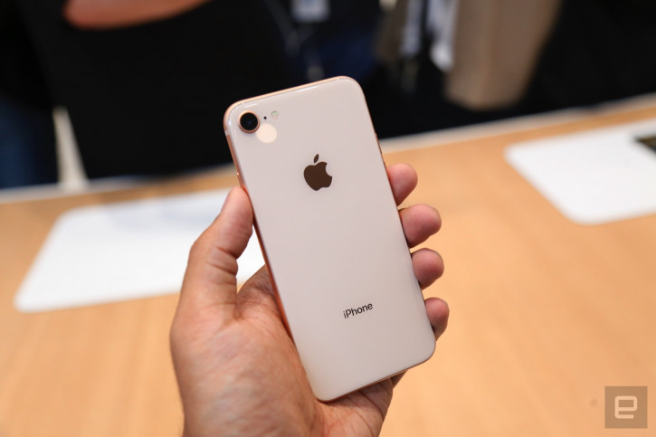 iPhone 8 покидает каталог смартфонов Apple, а iPhone XR - нет