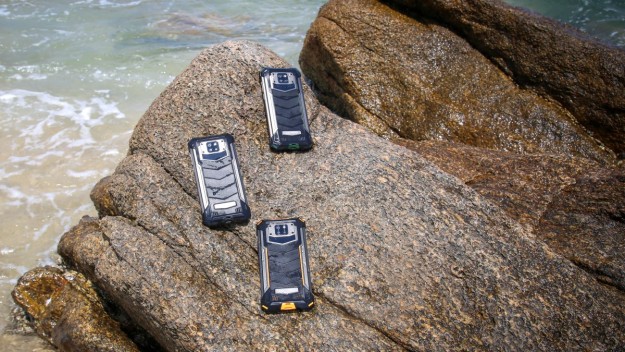 DOOGEE S88 Pro – корпус с IP68, тройная основная камера, NFC и аккумулятор-повербанк!