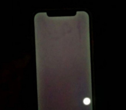Владельцы iPhone 12 массово страдают от типичной проблемы OLED-экранов