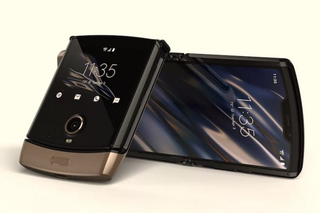Раскладушка Motorola Razr 2 получит такой же гибкий экран, как у её предшественников