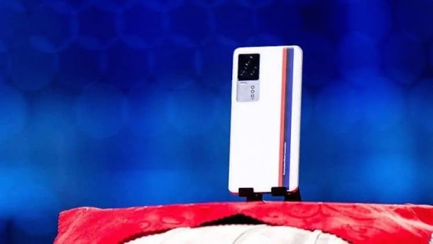 Флагманский смартфон IQOO 7 получит мощную систему жидкостного охлаждения