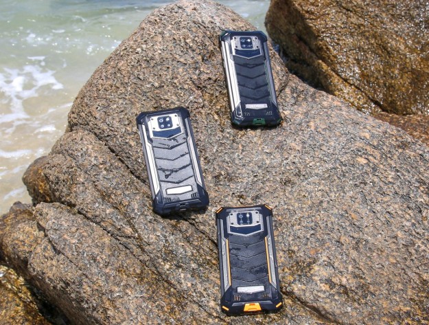 DOOGEE представляет смартфон S88 Plus с IP69K, тройной камерой, уникальной светодиодной подсветкой и 10 000 мАч