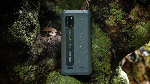 Первый в мире неубиваемый смартфон с антибактериальным покрытием, NFC и беспроводной зарядкой: видео демонстрирует защищённое исполнение Ulefone Armor 12 5G