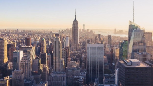 Новый мэр Нью-Йорка получил свою первую зарплату в криптовалюте