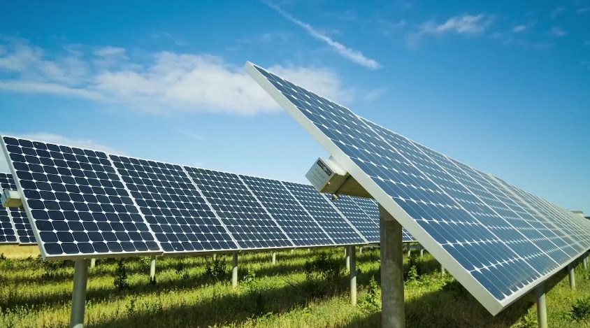 Роль солнечных батарей в устойчивом развитии российских предприятий